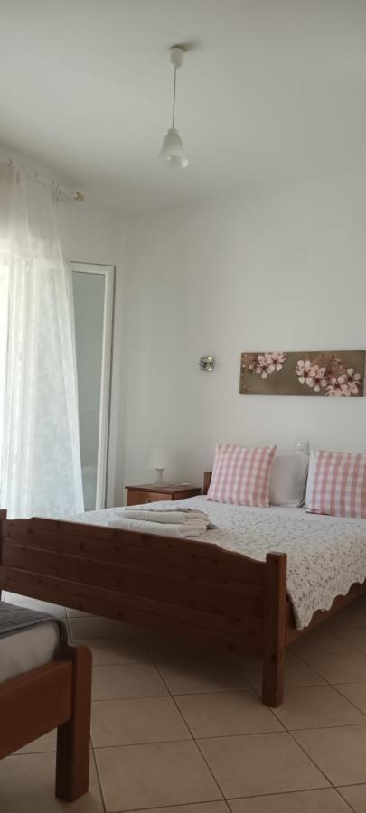 Akrogiali Apartments Paralia Skotinis Exterior photo
